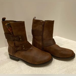 Sporto Women’s Boots - Size 7W